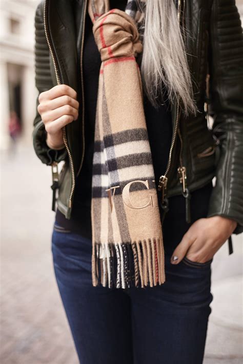 Burberry leather scarf